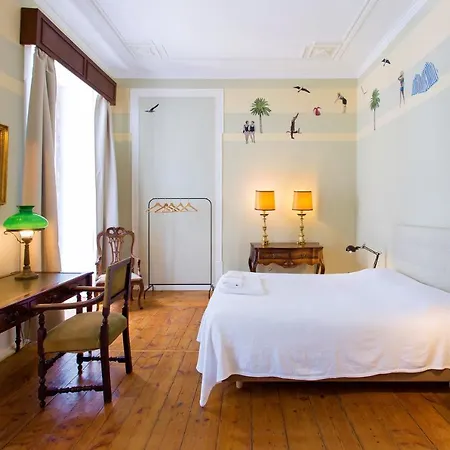 Lost :: Chiado House 3*