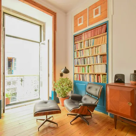 Lost :: Chiado House Гостьовий будинок Лісабон