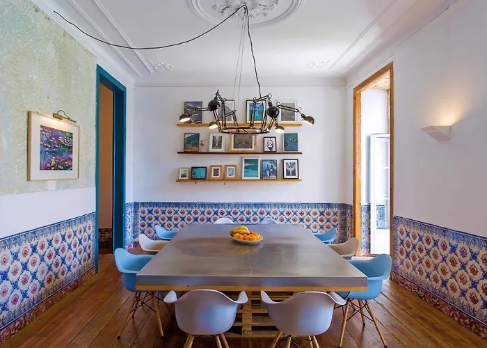 Lost :: Chiado House בית הארחה