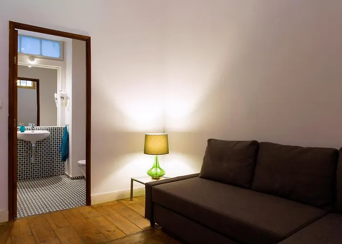 Lost :: Chiado House 3*