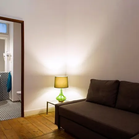 Lost :: Chiado House 3*