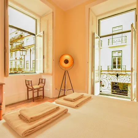 Lost :: Chiado House Гостевой дом