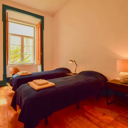 Lost :: Chiado House 3* Лиссабон